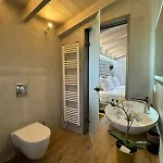 Iris Complex Villa