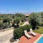 Villa Iris Complex