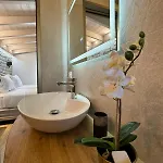 Iris Complex Villa *
