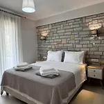 Iris Complex Villa