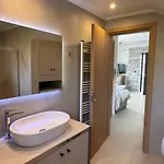 Iris Complex Villa *