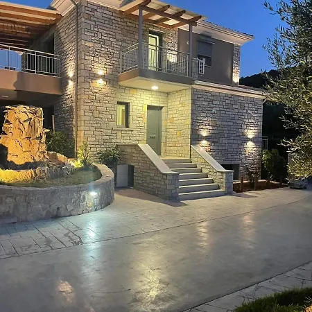 Vilă Iris Complex Frínion