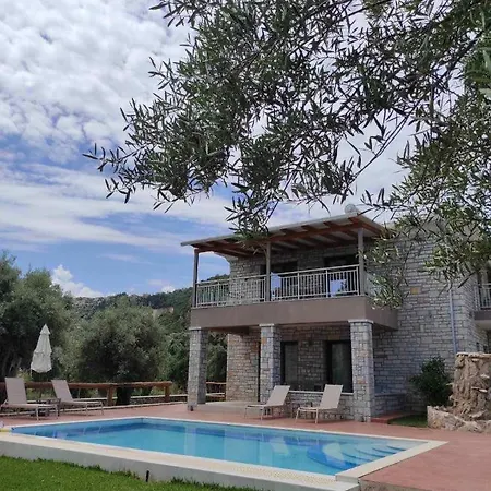 Vilă Iris Complex Frínion