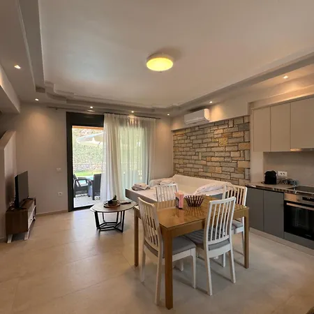 Vilă Iris Complex *