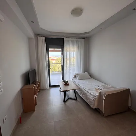 Iris Complex Villa *