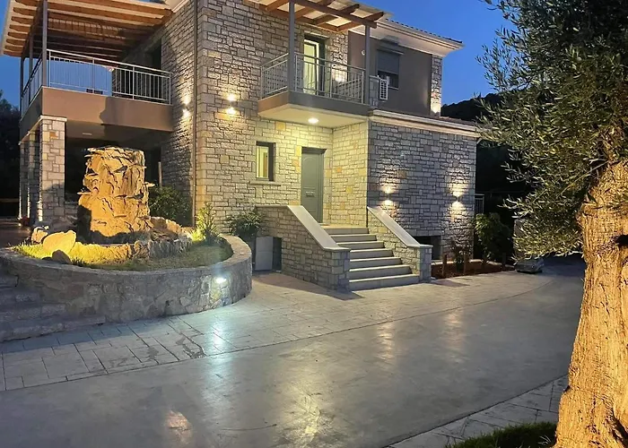 Villa Iris Complex Frínion