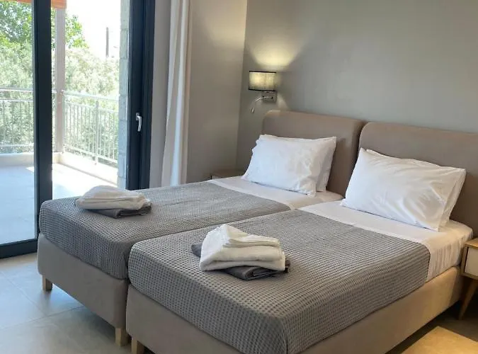 Iris Complex Villa *