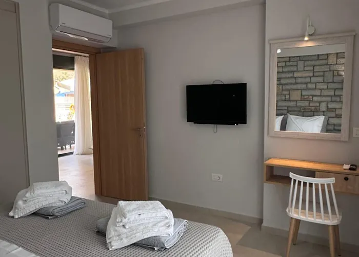 Iris Complex Villa *